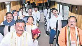 వాళ్లది ఫ్యాక్షన్‌.. మనది ఫైటర్‌ జెట్‌