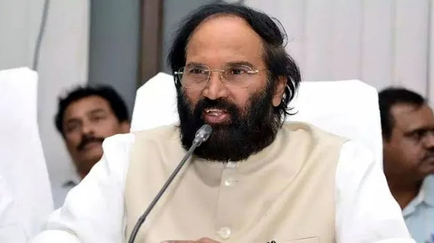 కేంద్రం సన్నబియ్యం డబ్బులిస్తే ప్రధాని ఫొటో అంశాన్ని పరిశీలిస్తాం! 