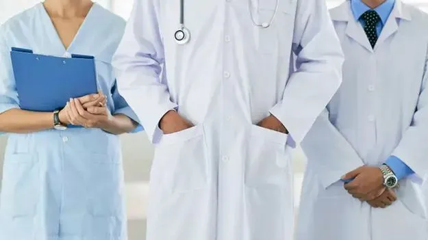 సీహెచ్‌వోలకు రాత్రి 8 గంటల ముఖహాజరు రద్దు