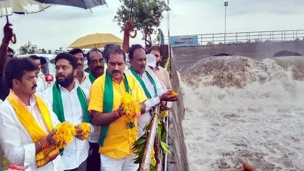 పట్టిసీమతో ఐదేళ్లలో 50,000 కోట్ల సంపద