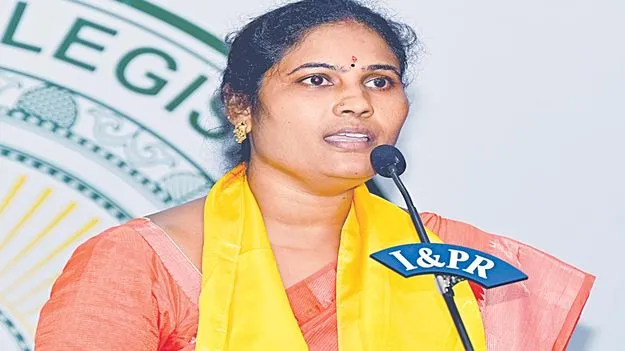ఎమ్మెల్సీగా రమాదేవి ప్రమాణ స్వీకారం