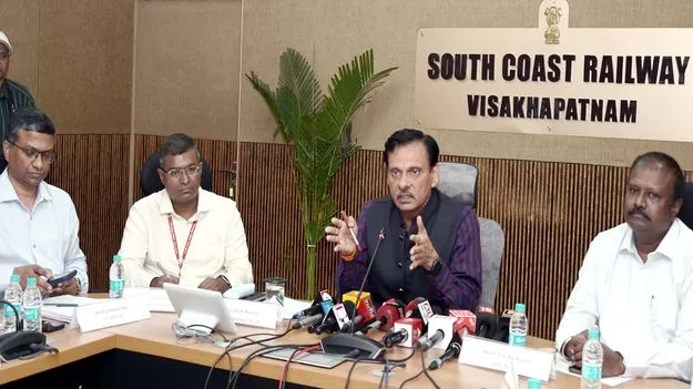 ఇక నాలుగు రైల్వే లైన్లు