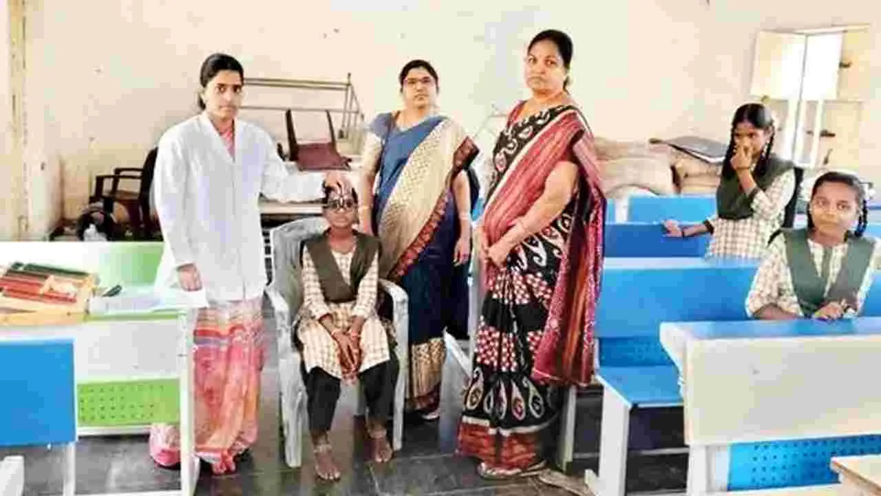 నేటి నుంచి విద్యార్థులకు ఉచిత కంటి పరీక్షలు