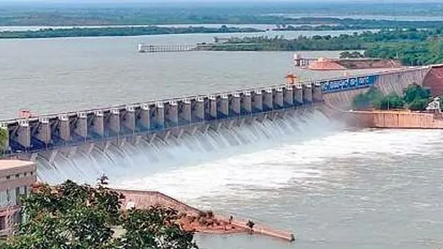 ఆల్మట్టికి స్వల్పంగా వరద