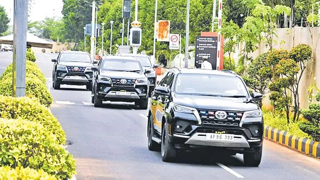 సీఎం కాన్వాయ్‌ కుదింపు