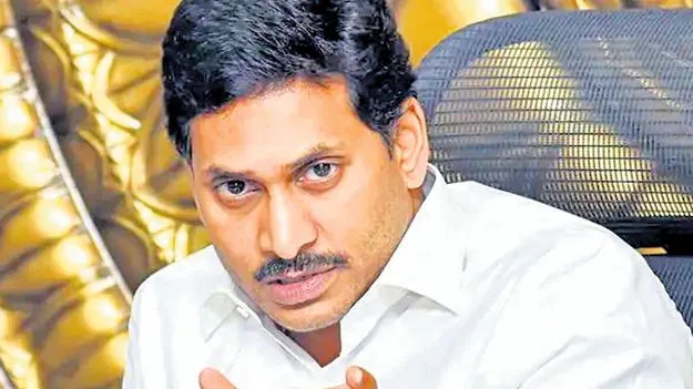 కబ్జానేతకు జగన్‌ అండ!