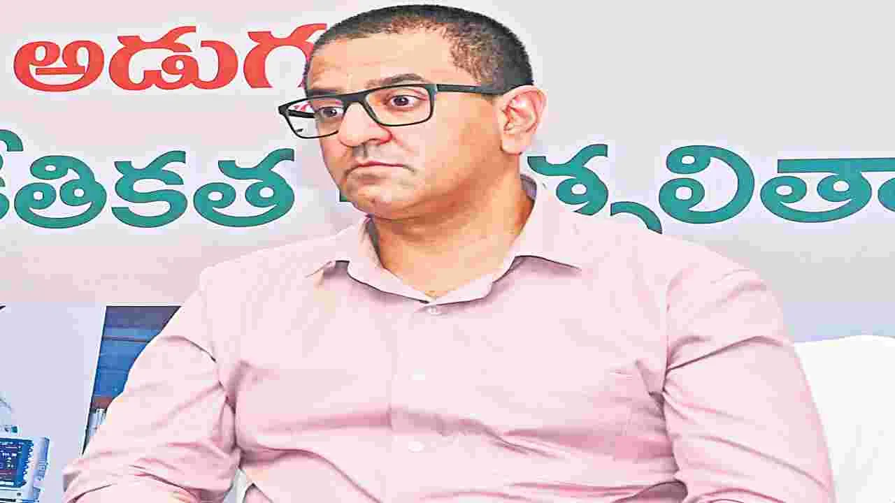 సౌరభ్‌ గౌర్‌పై బదిలీ వేటు