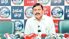 వైఎస్‌ హయాంలోనే డీఎస్సీలో అక్రమాలు