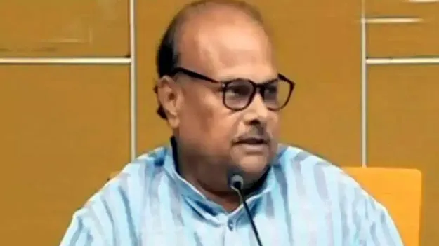 నవ్వులపాలవుతున్న వైసీపీ నేతలు: యనమల