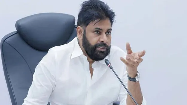 స్మగ్లర్లకు సహకరిస్తే ఉపేక్షించం: పవన్‌