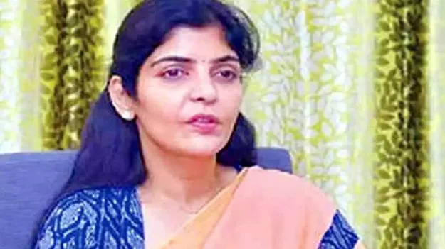 మహిళల జోలికొస్తే క్షమించం: రాయపాటి శైలజ