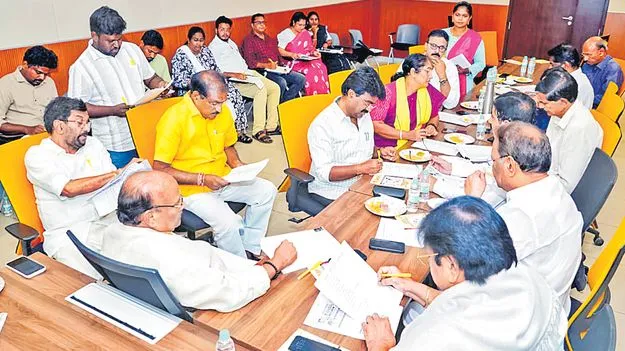 మహానాడులో 19 తీర్మానాలు