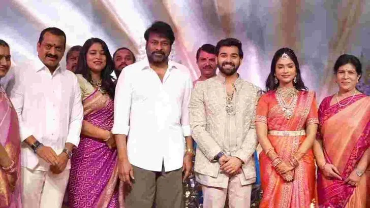 ఘనంగా బండ్ల గణేష్ కుమార్తె జనని నిశ్చితార్థం.. హాజరైన ప్రముఖులు