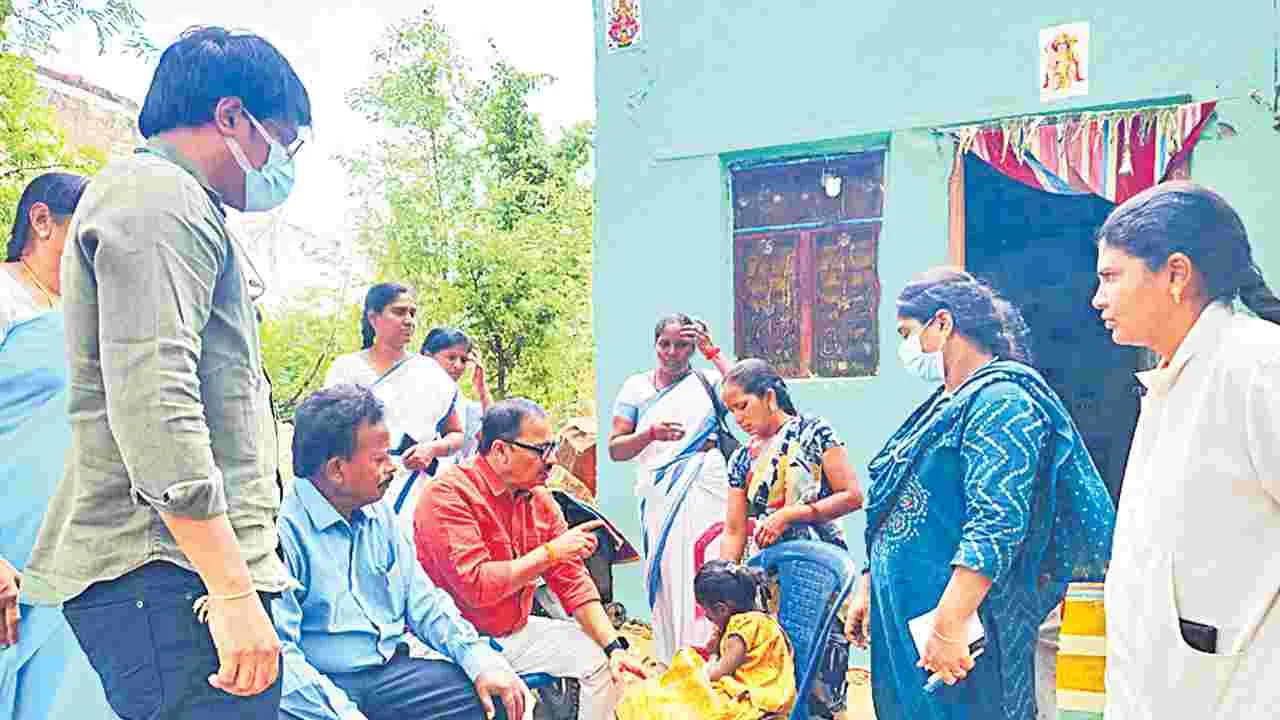 చంద్రికకు వైద్య సేవలు అందించండి