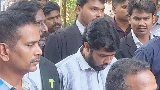అనంతబాబుకు కోర్టులో చుక్కెదురు