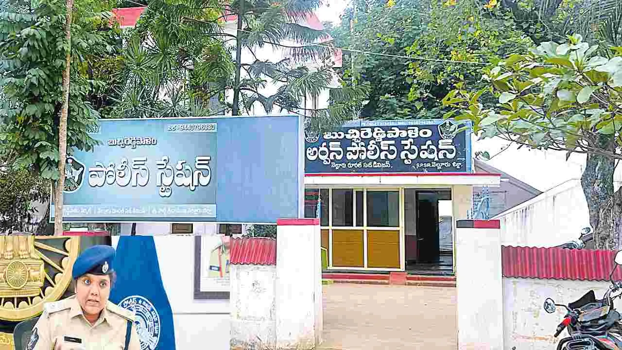 25 మంది ఖాకీలపై వేటు
