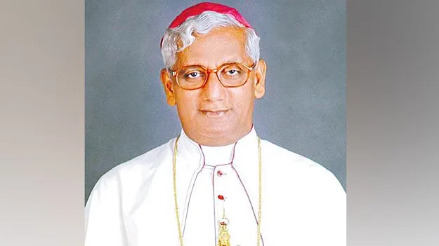 ఆర్చ్‌ బిషప్‌ మల్లవరపు ప్రకాశ్‌ ఇకలేరు