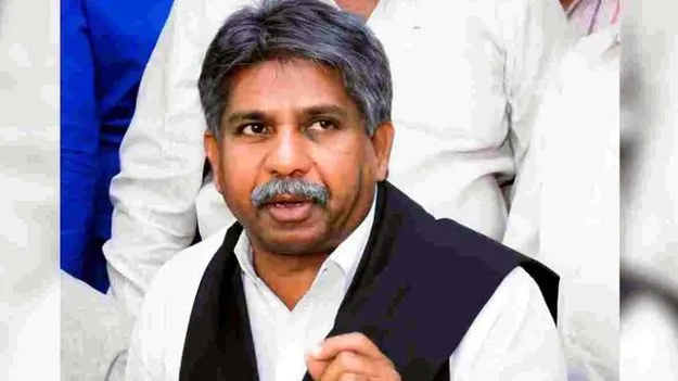 వర్ల రామయ్యతో మంద కృష్ణమాదిగ భేటీ