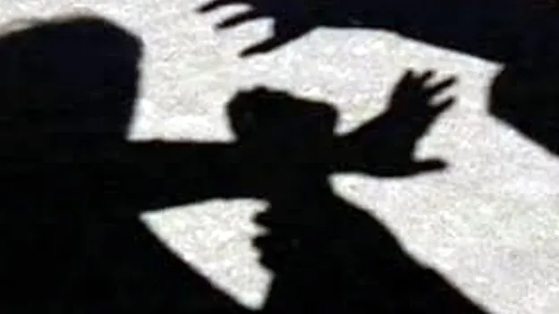 బాలికపై పాస్టర్‌ అత్యాచారం
