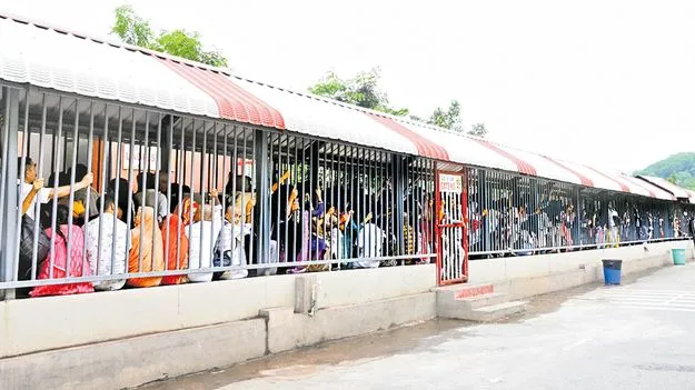 శ్రీవారి దర్శనాల్లో సరికొత్త రికార్డు