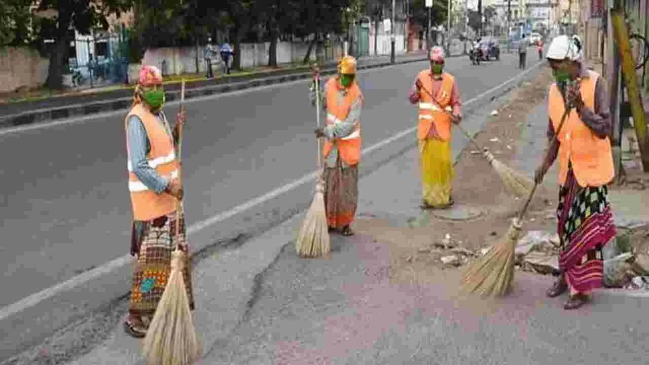 నేడు అవుట్‌సోర్సింగ్‌ మున్సిపల్‌ కార్మికుల సమ్మె
