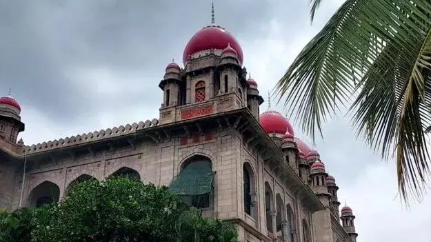 జూబ్లీహిల్స్‌ చెక్‌పోస్ట్‌ రోడ్డు విస్తరణ పనుల నిలుపుదల 