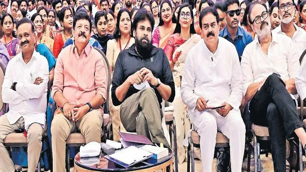 త్రికరణశుద్ధితో మద్దతిస్తా!