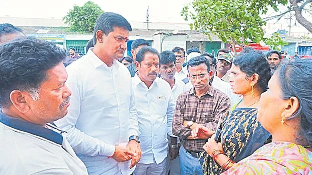 ఏడుగురు మత్స్యకారులు గల్లంతు