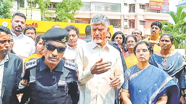 చంద్రబాబు ఎన్‌ఎస్‌జీ కమాండోకు వడదెబ్బ