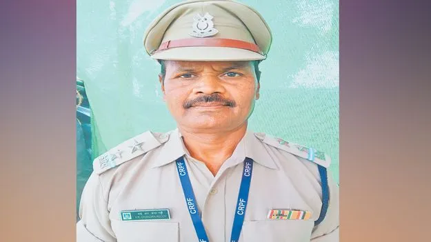  శ్రీనగర్‌లో సీఆర్పీఎఫ్‌ ఎస్‌ఐ మృతి