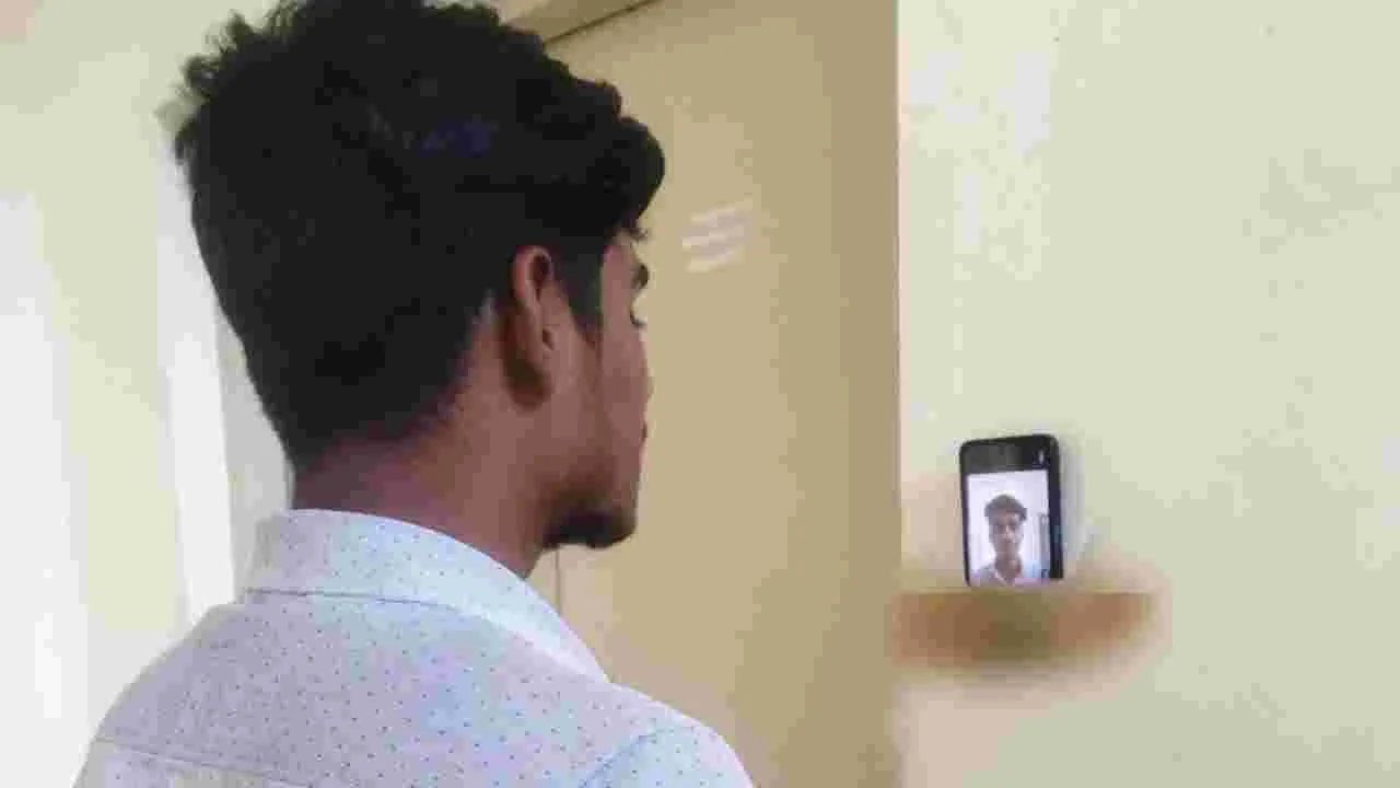 ముఖ హాజరు ఉంటేనే అఫిలియేషన్‌