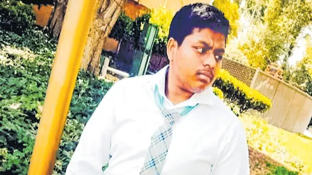 అమెరికాలో రోడ్డు ప్రమాదం.. బాపట్ల యువకుడి మృతి