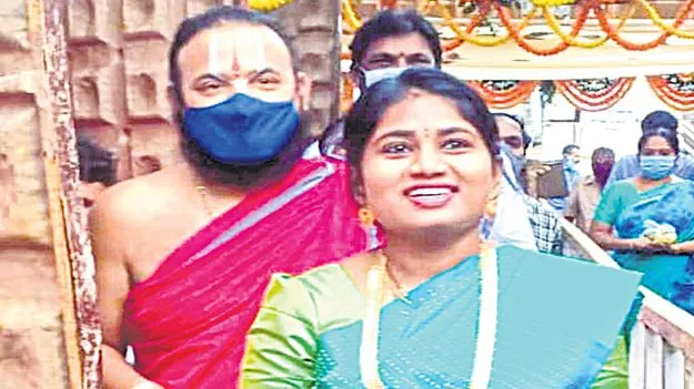 ఏసీబీకి మస్కా