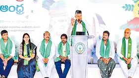 తొలినాడే 99.80శాతం రైతుల ఖాతాలకు నిధులు...