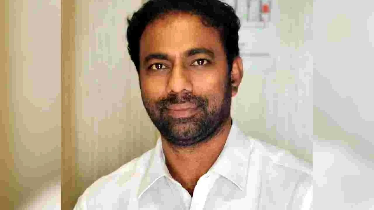 కాంగ్రెస్‌ను ఎండగడతాం: నాగోతు రమేశ్‌