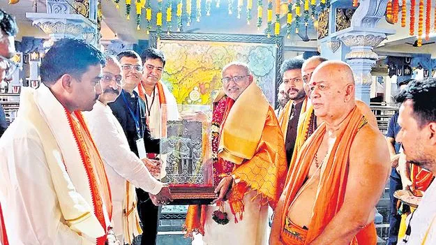 శ్రీకూర్మం, అరసవల్లి క్షేత్రాలను దర్శించుకున్న ఉపరాష్ట్రపతి