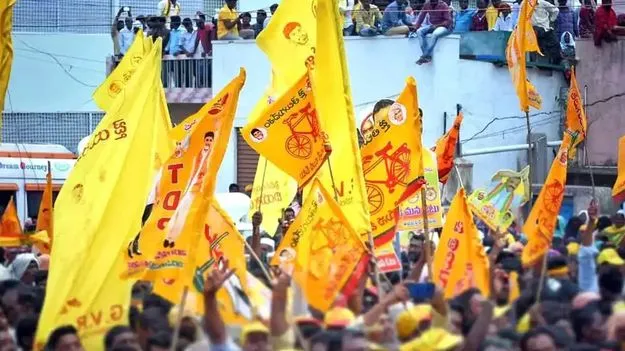 గల్ఫ్‌లో టీడీపీ తమ్ముళ్ల పోరు
