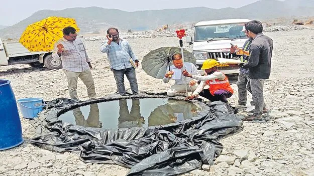 పోలవరంలో వినియోగిస్తున్న మట్టి, రాళ్లు భేష్‌