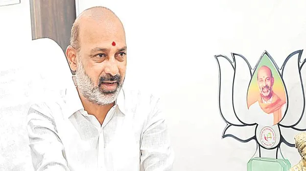 రేవంత్‌రెడ్డి.. అభినవ గోబెల్స్‌!