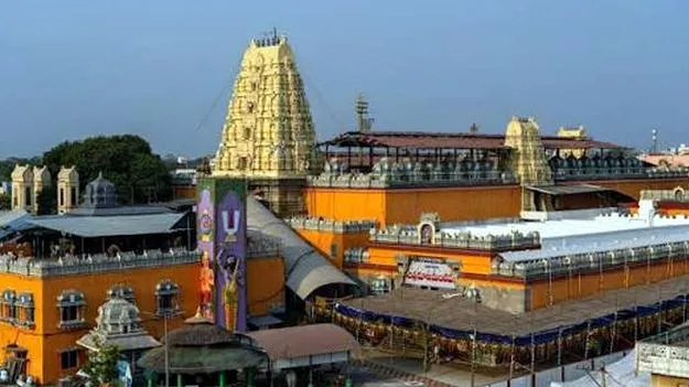 ‘భద్రాచలం’లో తూర్పు వైపు నుంచే ప్రవేశాలు 
