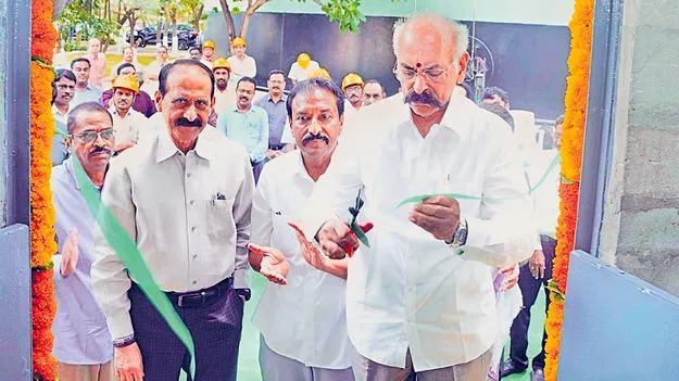 ఆంధ్రా సుగర్స్‌లో సోలార్‌ ప్లాంట్‌ ప్రారంభం
