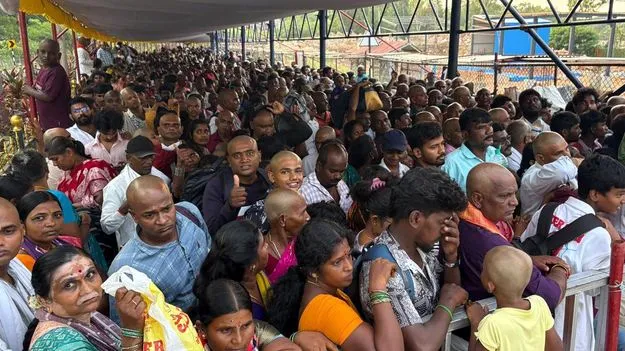 శ్రీవారి సర్వదర్శనానికి 30 గంటలు