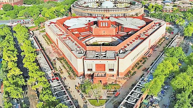 బిల్లులపై ఉత్కంఠ