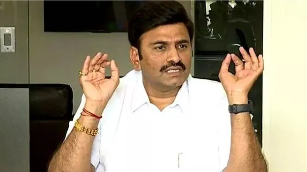 ప్రజా సమస్యలను కమిటీ దృష్టికి తీసుకురావాలి: రఘురామకృష్ణంరాజు