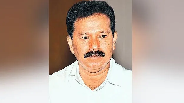 మాజీ ఎమ్మెల్యే ముస్తఫా గుజరాత్‌లో అరెస్ట్‌