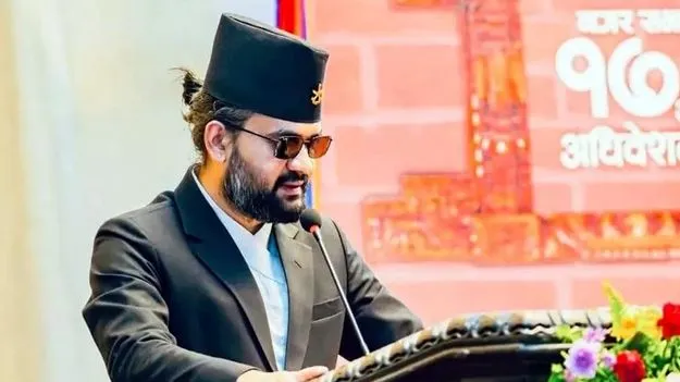 పాటలా సాగేనా పాలన?