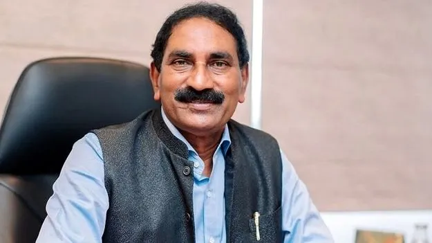 బీద సోదరులతో మాట్లాడితే రూ.లక్ష జరిమానా