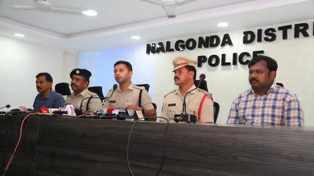 ఎన్టీఆర్‌ విగ్రహానికి నిప్పు పెట్టిన కేసులో.. ఇద్దరు నిందితుల అరెస్ట్‌