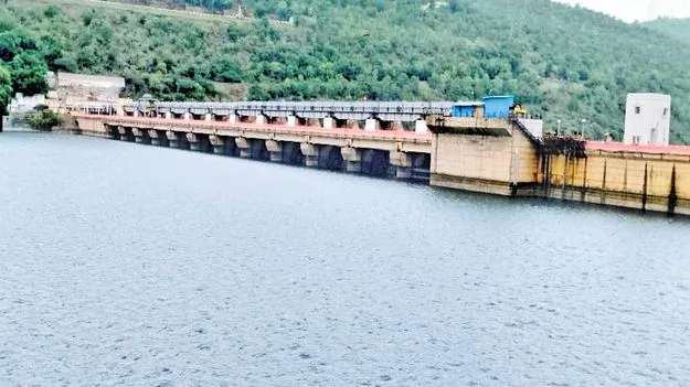 శ్రీశైలానికి మళ్లీ వరద