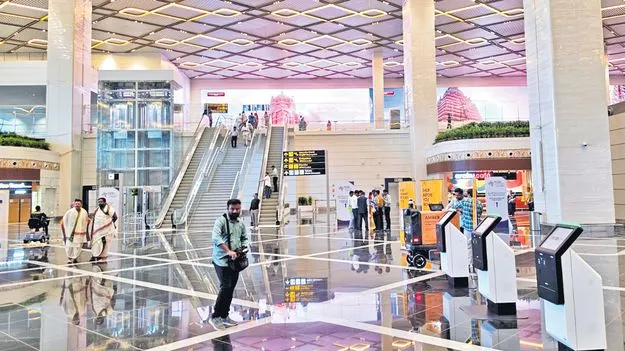 భోగాపురం విమానాశ్రయం 10 లేక 15 తేదీన ప్రారంభం